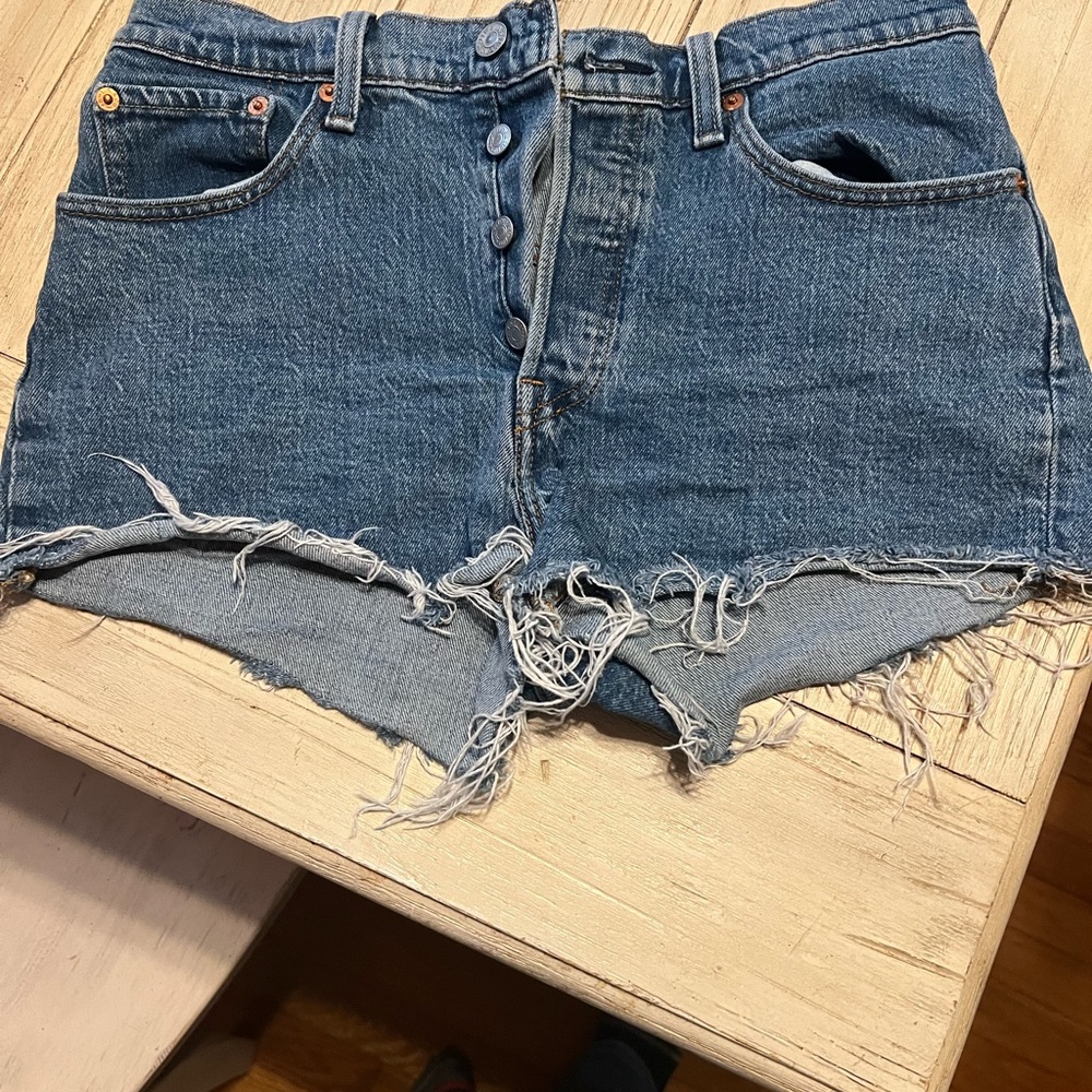 Levi’s shorts